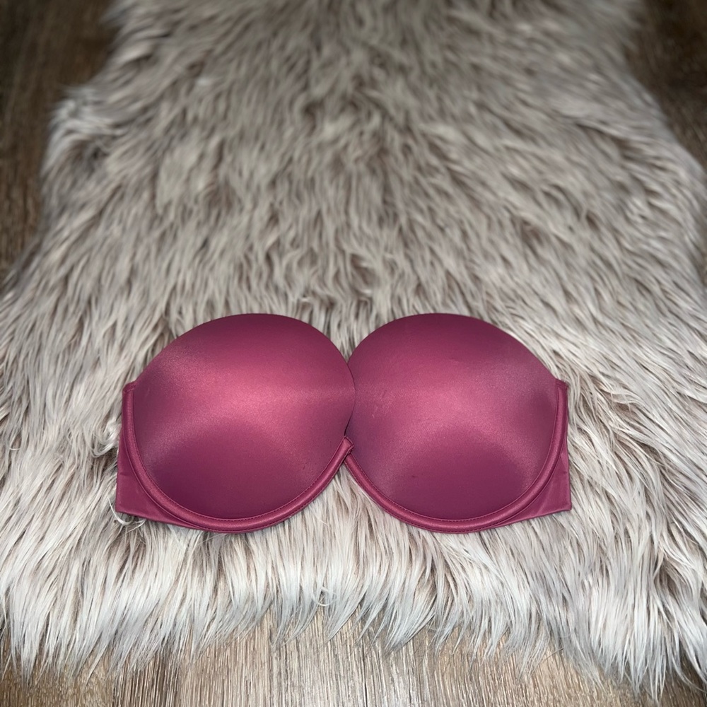 Pink Victoria secret women’s strap bra